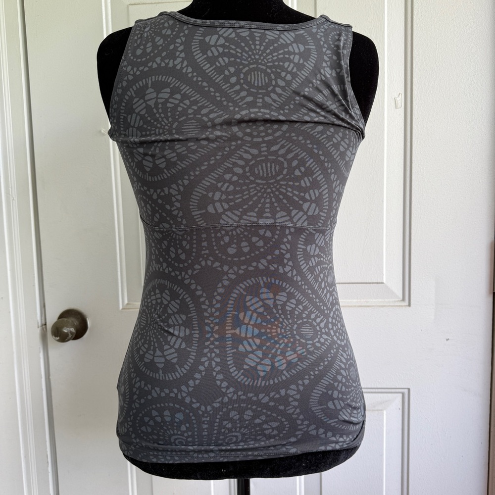 Patagonia  Tank Top Workout Yoga Tone Gray Size S‎ - Picture 2 of 8